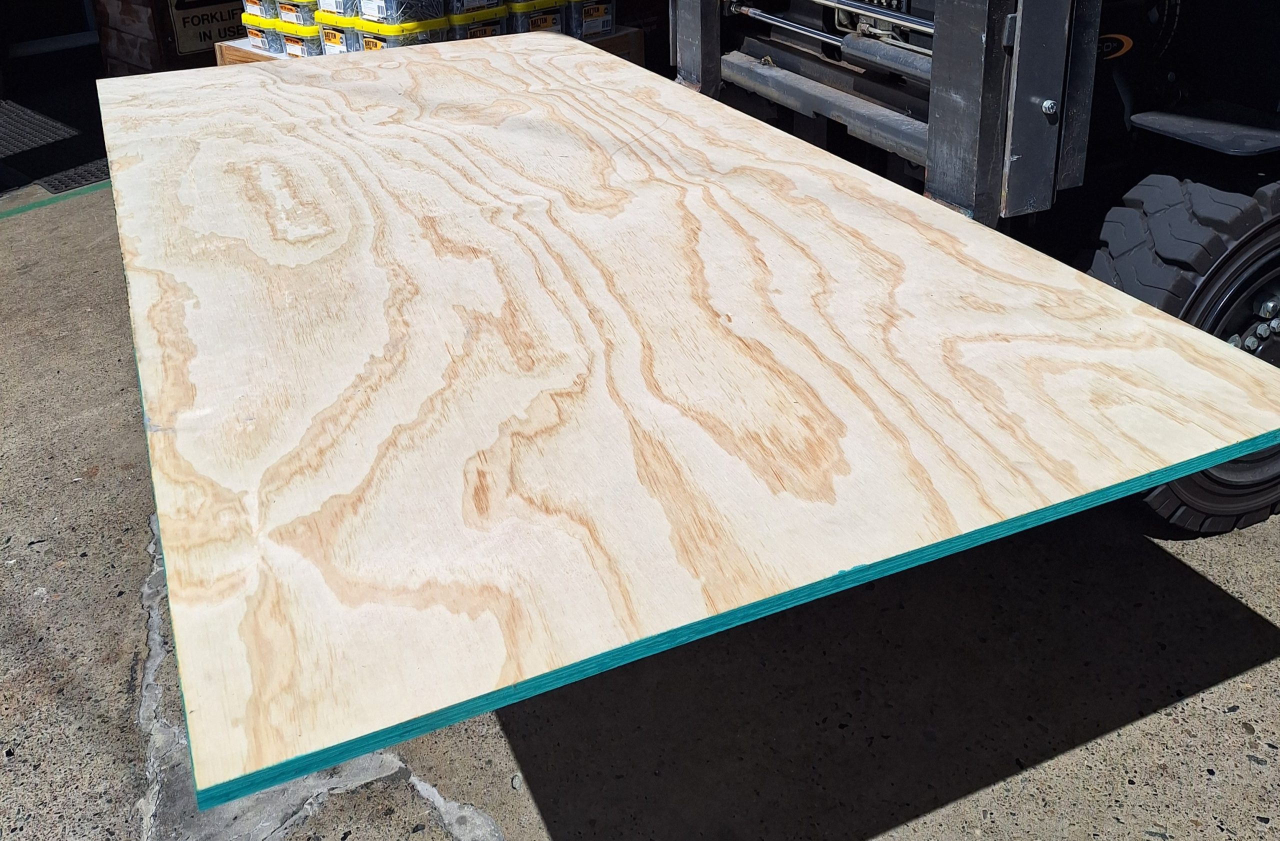 F14 A/A NZ Radiata Marine Grade Plywood-image