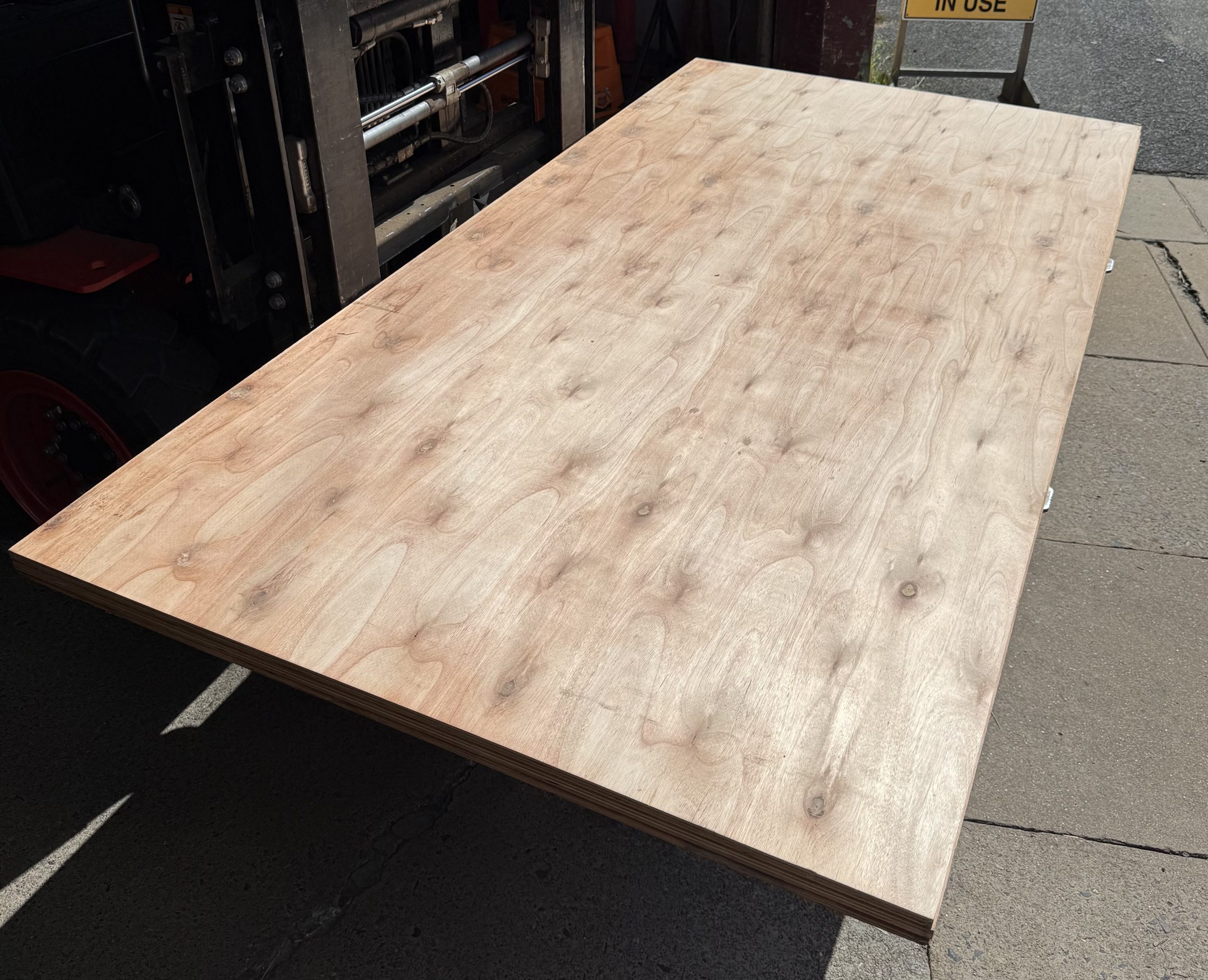 Hardwood C/D Plywood-image